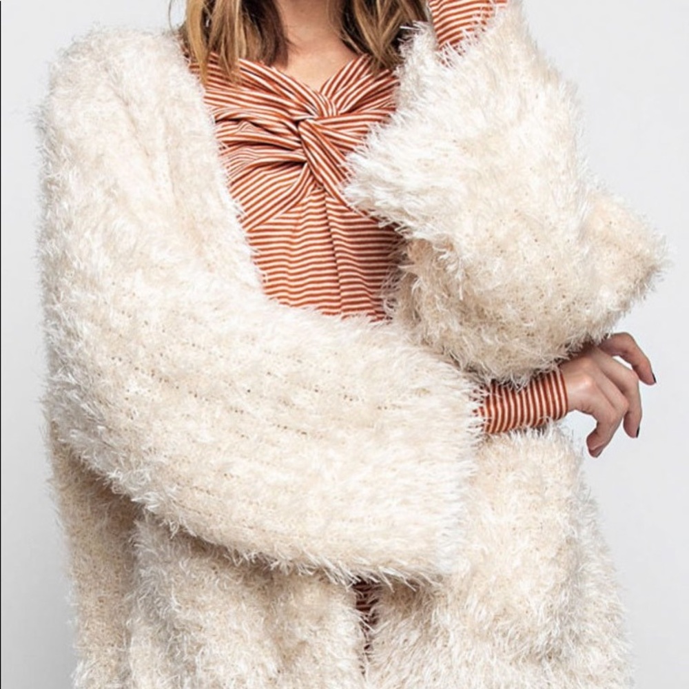 Cozy Eyelash Fall Oversized Cardigan Sweater Cream - Picture 1 of 3